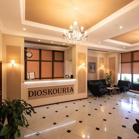 Dioskuria Hotel Sukhumi Ngoại thất bức ảnh