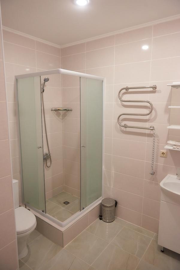 Dioskuria Hotel Sukhumi Ngoại thất bức ảnh